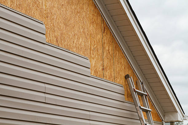 Professional Wood Siding technician working in Bellmore, NY